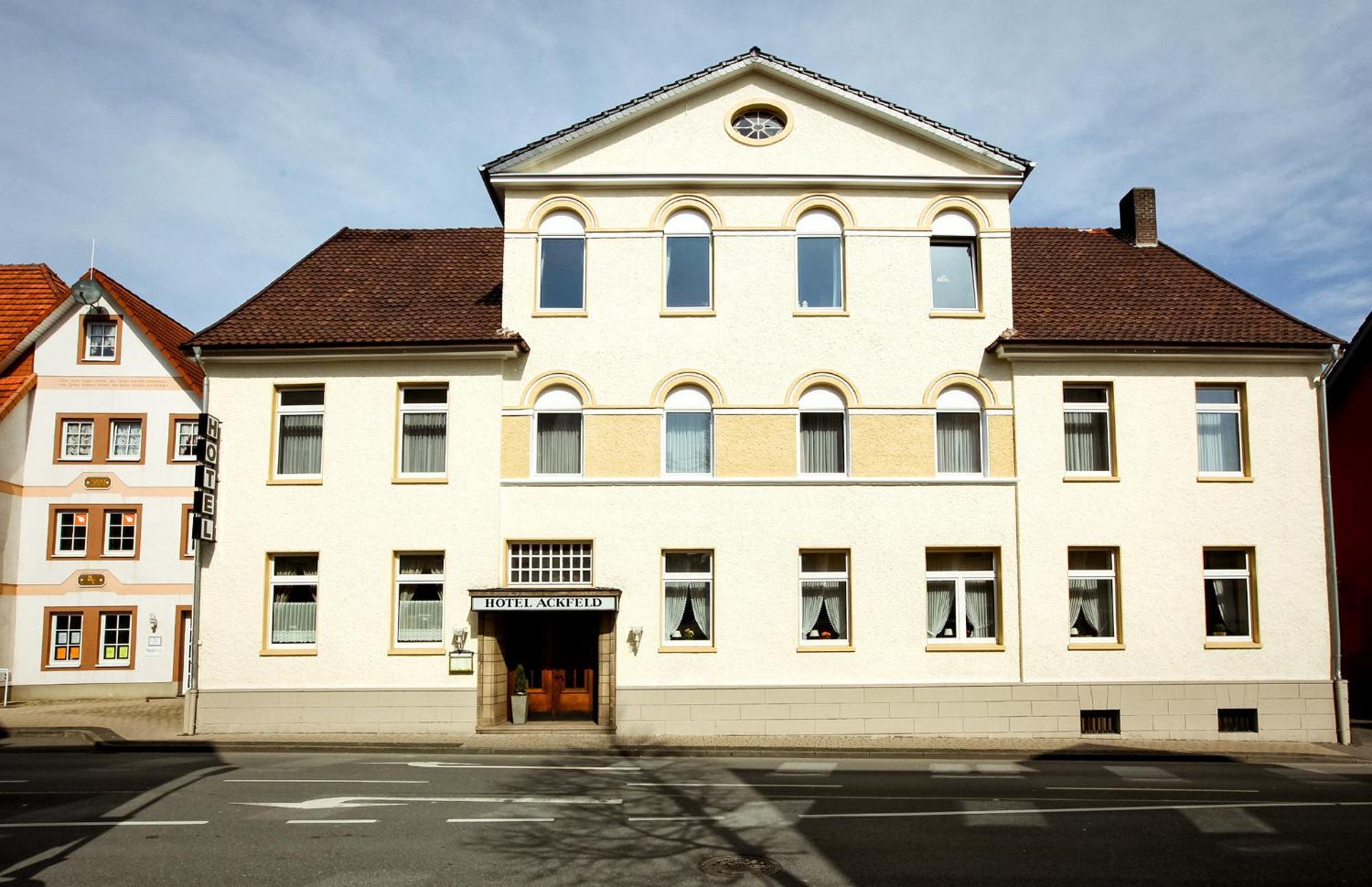 Ackfeld Hotel-Restaurant Bueren  Exterior photo